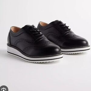 Torrid Pace Up Perforated Oxfords Nwt